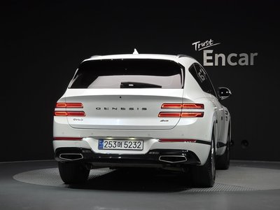 صورة 4 لـ 2023 Genesis GV80