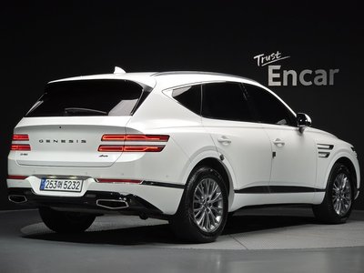 صورة 3 لـ 2023 Genesis GV80