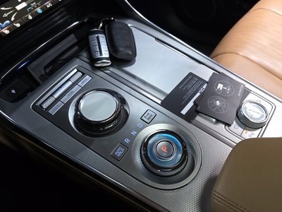 2023 Genesis GV80 — миниатюра 12