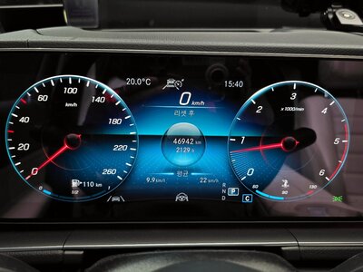 MERCEDES-BENZ GLS - 8