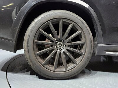 MERCEDES-BENZ GLS - 6