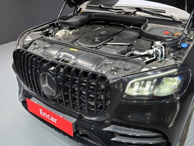 MERCEDES-BENZ GLS - 7