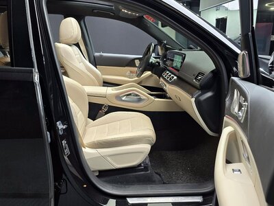 MERCEDES-BENZ GLS - 10