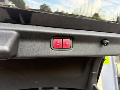 صورة مصغرة 66 لـ 2023 Mercedes-BENZ EQE AMG