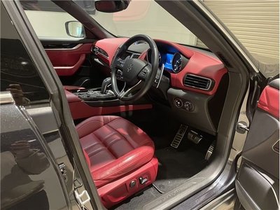 MASERATI LEVANTE - 3