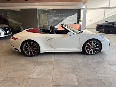 PORSCHE 911 - 4