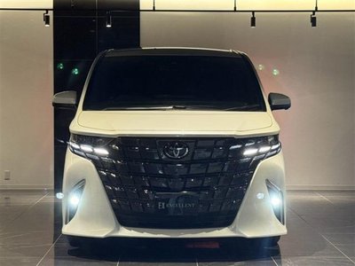 2026 Toyota ALPHARD — фото 4