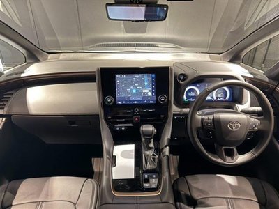 2026 Toyota ALPHARD — фото 11