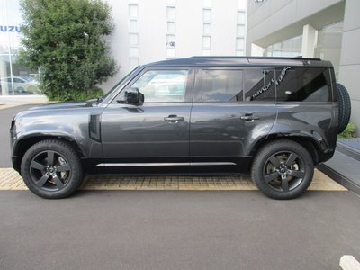 LAND ROVER DEFENDER - 10