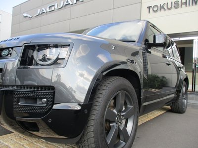 LAND ROVER DEFENDER - 9