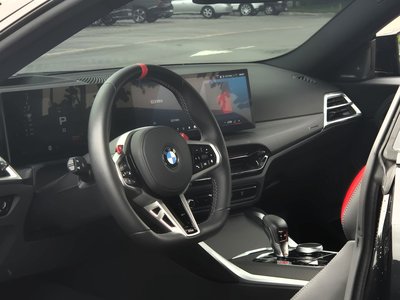 2025 BMW M2 photo 4