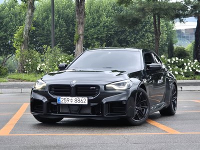 2025 BMW M2 photo 2