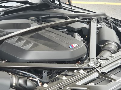 2025 BMW M2 photo 7