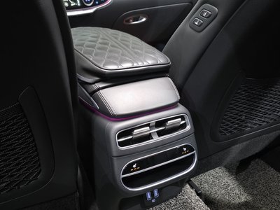 2022 Genesis GV70 — миниатюра 19