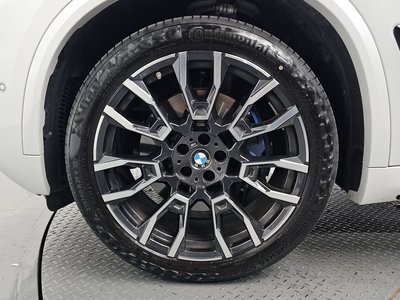 صورة 6 لـ 2025 BMW X5