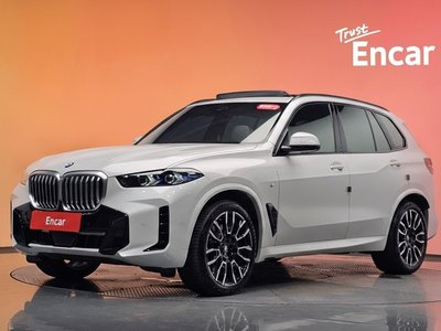 صورة 1 لـ 2025 BMW X5