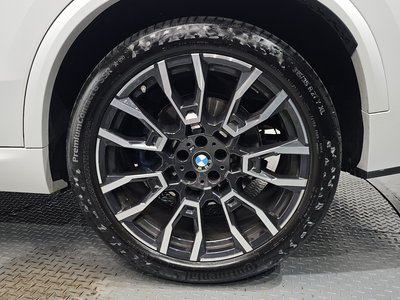 صورة 8 لـ 2025 BMW X5