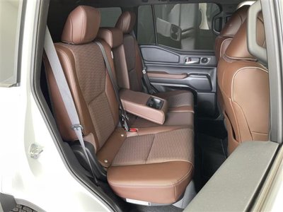 2024 Toyota LAND CRUISER 250 — миниатюра 12