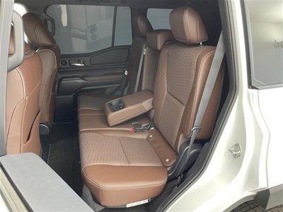 2024 Toyota LAND CRUISER 250 — миниатюра 13