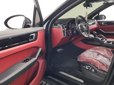 PORSCHE CAYENNE - 10