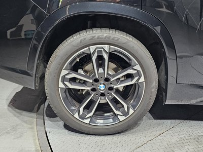 2025 BMW X1 photo 6