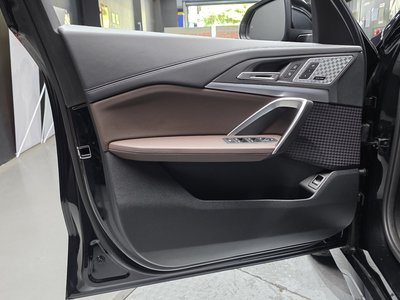2025 BMW X1 — миниатюра 14