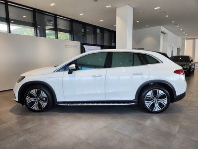 2024 Mercedes-BENZ EQE photo 8