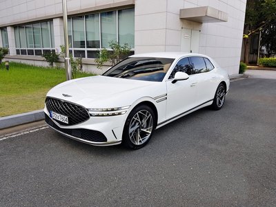 2023 Genesis G90 (RS4) photo 1