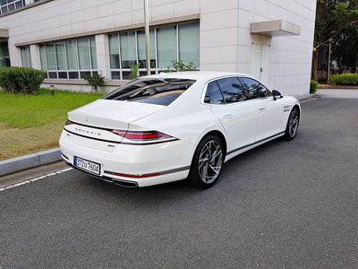 2023 Genesis G90 (RS4) photo 7