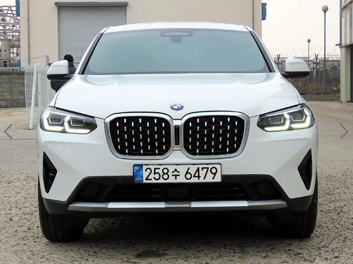 BMW X4 - View 1