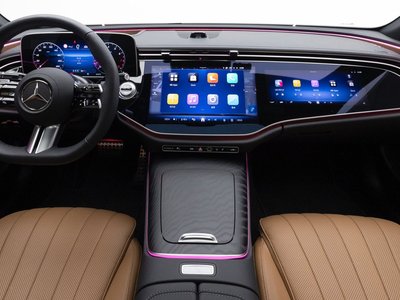 MERCEDES-BENZ E-CLASS - 4