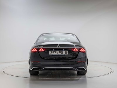 MERCEDES-BENZ E-CLASS - 3