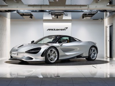 MCLAREN 750S SPIDER