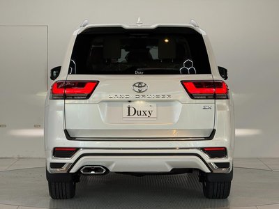 TOYOTA LAND CRUISER 300 - 5