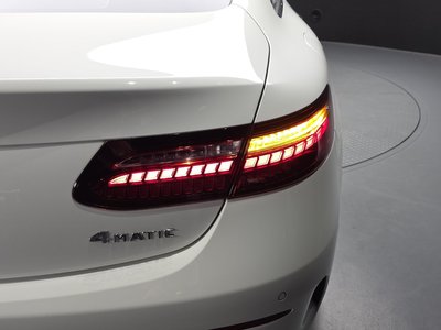 MERCEDES-BENZ E-CLASS - 10