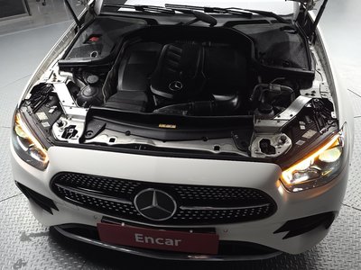 MERCEDES-BENZ E-CLASS - 7
