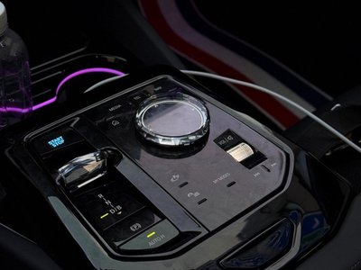 BMW I5 - 9