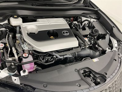 صورة مصغرة 15 لـ 2023 Lexus UX