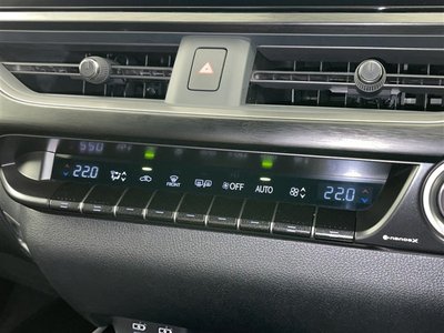 صورة مصغرة 11 لـ 2023 Lexus UX