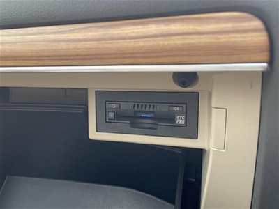 TOYOTA LAND CRUISER PRADO - 7