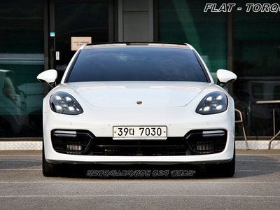 PORSCHE PANAMERA - 2