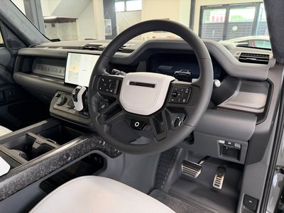 صورة مصغرة 29 لـ 2025 LAND Rover DEFENDER