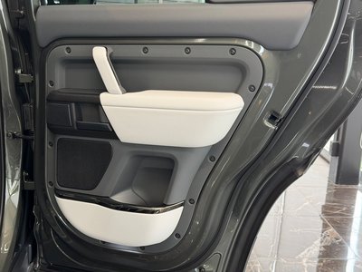 صورة مصغرة 57 لـ 2025 LAND Rover DEFENDER
