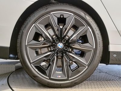 2025 BMW 7 SERIES — миниатюра 22