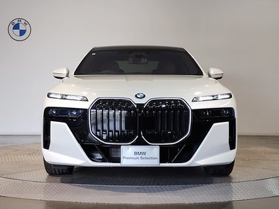 2025 BMW 7 SERIES photo 5