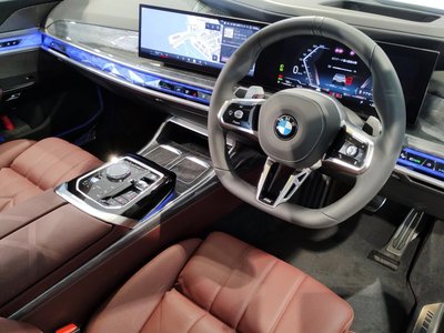 2025 BMW 7 SERIES — миниатюра 32