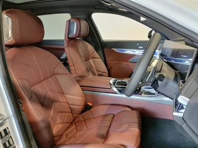 2025 BMW 7 SERIES — миниатюра 33