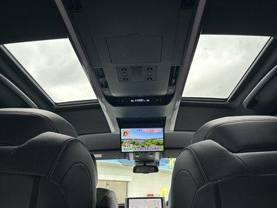 2023 Toyota ALPHARD — фото 6