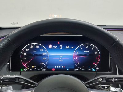 MERCEDES-BENZ E-CLASS - 8