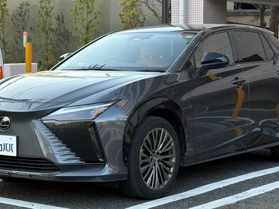 LEXUS RZ - 1